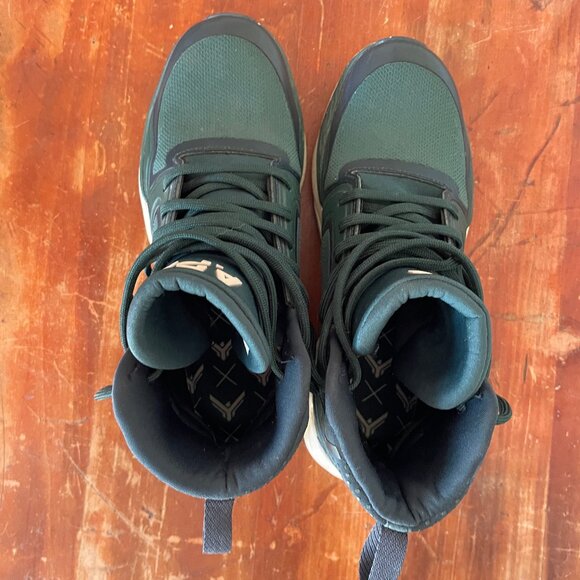 APL Womens Techloom Defender Sneakers, Green, Lightly Used, Size 7 - Picture 10 of 11